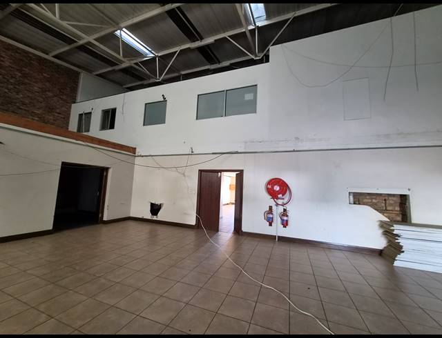 642M² WAREHOUSE TO LET IN RANDJESPARK